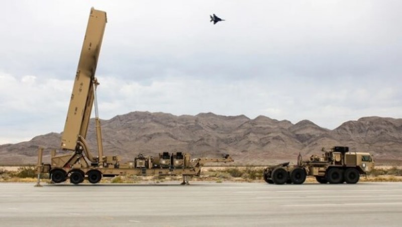 طهران في مرمى الصواريخ الأمريكية.. دارك إيجل يرفع مستوى التهديد العسكري لإيران