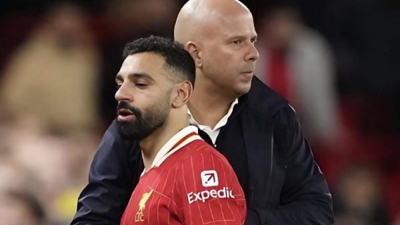 وداع أسطوري يقترب.. آرني سلوت يفجر مفاجأة بشأن محمد صلاح