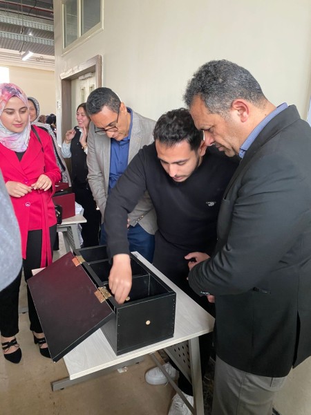 نشاط علمي مبتكر لطلاب كلية الصيدلة جامعة المنصورة الأهلية