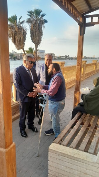 محافظ الدقهلية يتفقد أعمال تعزيز الخدمات وإنشاء غرفة عمليات بممشى المنصورة