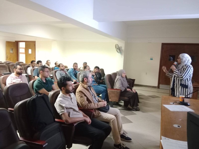 مستشفى جراحة المسالك البولية والتناسلية بجامعة أسيوط يختتم فعاليات البرنامج التدريبي لإعداد الأطباء الجدد وفق معايير ”GAHAR”