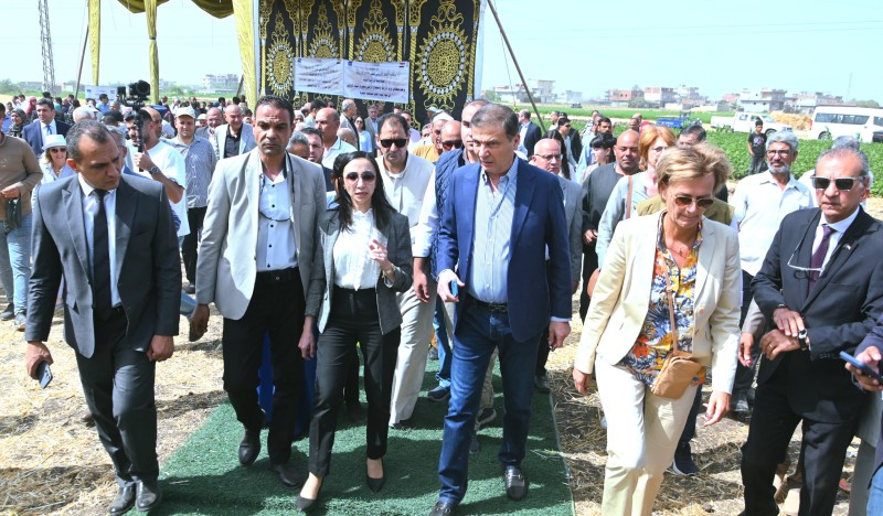محافظ البحيرة تستقبل وزير الزراعة وسفيرة الاتحاد الأوروبي ووفد الاتحاد الأوروبي ضمن فعاليات احتفالية ميكنة حصاد القمح