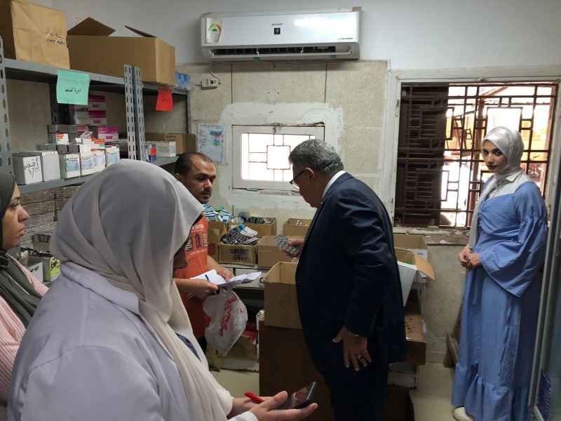 محافظ الدقهلية في زيارة مفاجئة لعيادة التأمين الصحي بجديلة