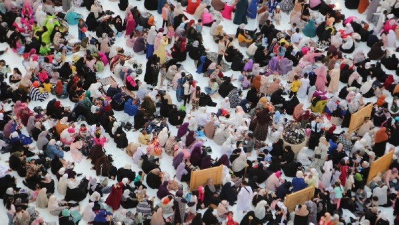 العيد إمتى؟ موعد العشر الأوائل من ذي الحجة 2026 فلكيًا ورسميًا