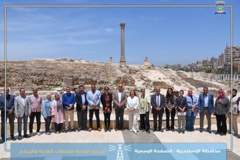 محافظ الإسكندرية يناقش التحديات العمرانية التي تواجه منطقة عامود السواري