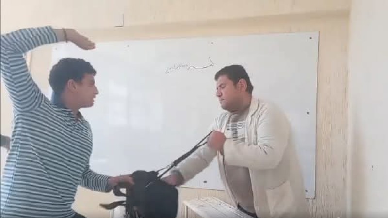 تعرف علي أول تعليق من تعليم القليوبية على تداول فيديو حجز طالب لمدرس داخل مدرسة بشبرا الخيمة والتعدي عليه