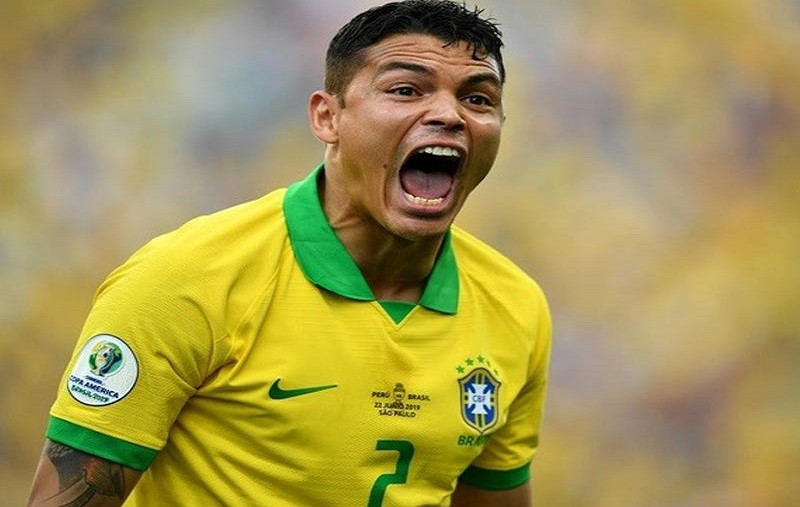 بورتو يعلن رحيل تياجو سيلفا بعد نصف موسم.. حلم مونديال 2026 يتبخر رغم التتويج بالدوري