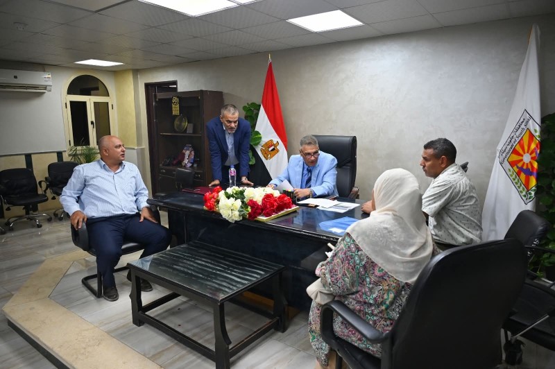 محافظ جنوب سيناء يعقد اللقاء الجماهيري الثالث بديوان الوحدة المحلية بمدينة رأس سدر