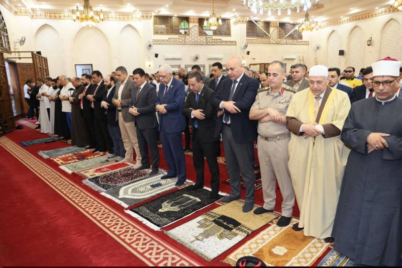 محافظ المنوفية يؤدي صلاة عيد الأضحى المبارك بمسجد الرؤوف الرحيم