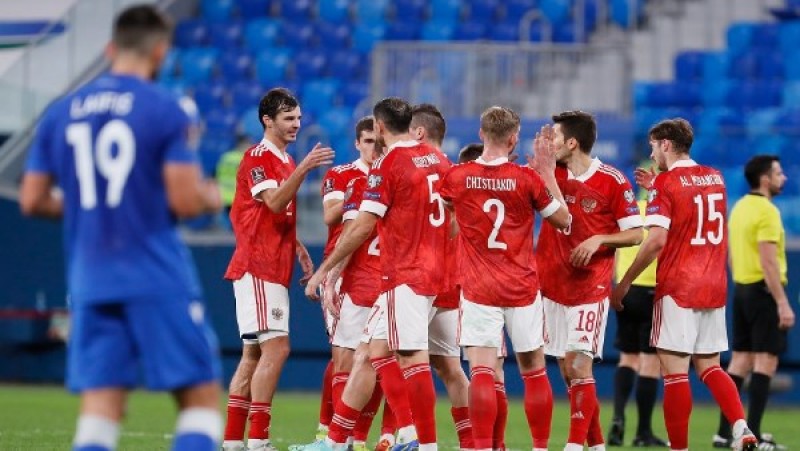موهبة مانشستر يونايتد.. الأوراق الرابحة بمنتخب روسيا في ودية مصر