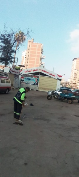 محافظ الدقهلية يتابع استمرار تكثيف أعمال منظومة النظافة بمدينة المنصورة خلال أيام الاحتفال بعيد الأضحى المبارك