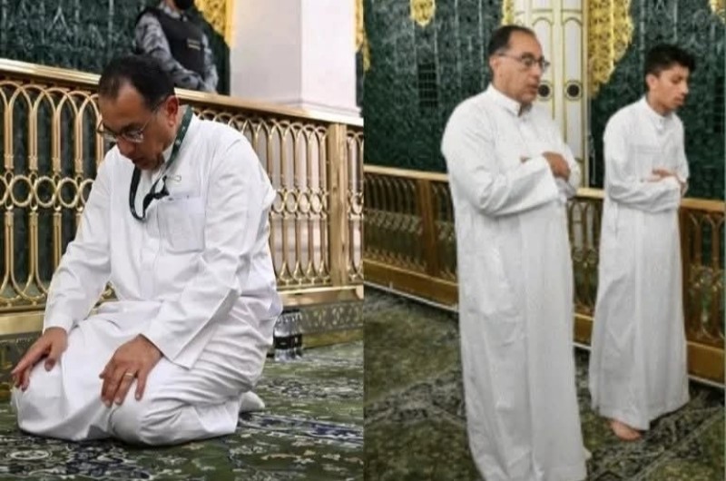 رئيس الوزراء المصري زار المسجد النبوى وصلى فيه