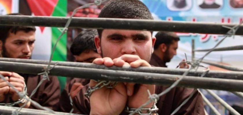 الاحتلال يجدد أوامر الاعتقال الإداري بحق 139 أسيرا فلسطينيا