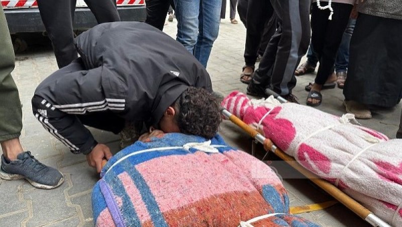 استشهاد 11 فلسطينيًا وإصابة 32 آخرين جراء قصف الاحتلال الإسرائيلي عدة مناطق بقطاع غزة