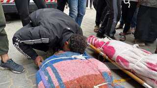 استشهاد 11 فلسطينيًا وإصابة 32 آخرين جراء قصف الاحتلال الإسرائيلي عدة مناطق بقطاع غزة