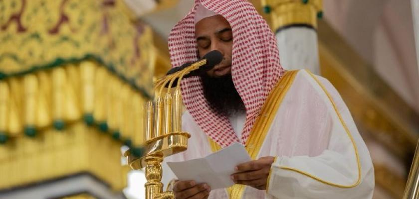خطيب المسجد النبوي يحذر الحجاج العائدين من عدة أمور