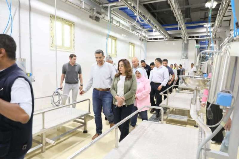 وزيرة التنمية المحلية والبيئة تتفقد المجزر الآلي الجديد بالغردقة لمتابعة معدلات التنفيذ وتطبيق المعايير البيئية.