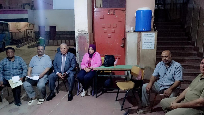 ”قبيصي” يتفقد مركز توزيع أسئلة الدبلومات الفنية بالفيوم ويؤكد على الانضباط الكامل في خطوط السير