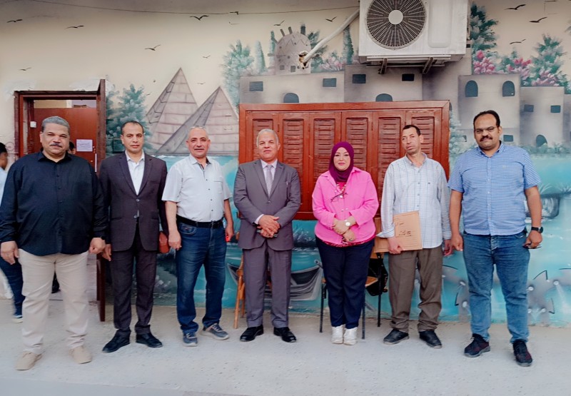 ”قبيصي” يتابع تسليم أوراق أسئلة امتحان اللغة العربية للشهادة الإعدادية من المطبعة السرية