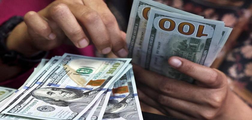 يتخطى 52 جنيها.. سعر الدولار يرتفع في البنوك اليوم