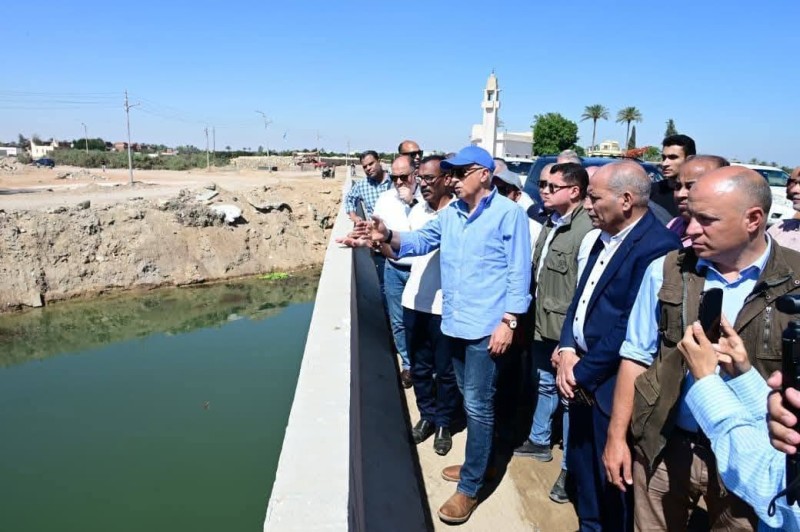 وزير الري يتفقد منظومة المياه بالإسماعيلية ويصدر توجيهات عاجلة خلال ذروة الاحتياجات المائية