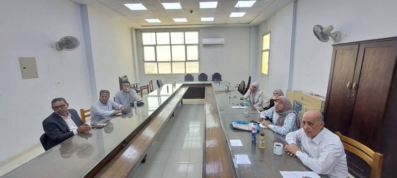 كلية الزراعة ببني سويف تنظم سيمينارات علمية لطلاب الدراسات العليا