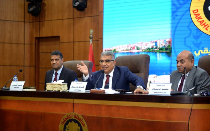 محافظ الدقهلية يعقد اجتماعًا موسعًا لمتابعة الاستعدادات النهائية لامتحانات الثانوية العامة 2025/2026