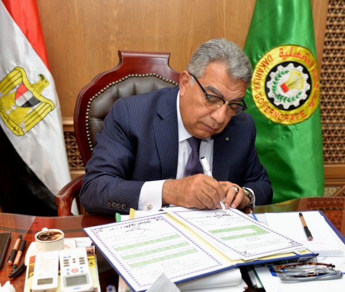 محافظ الدقهلية يعتمد نتيجة الشهادة الإعدادية بنسبة نجاح 75.7% ويهنئ الأوائل تليفونيًا