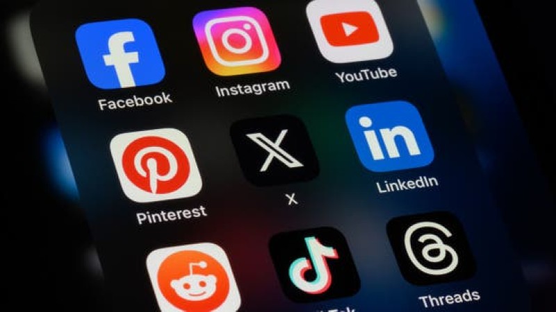 الإمارات تنظم استخدام الأطفال لمنصات التواصل.. وتحدد 15 عاما كحد أدنى للاستخدام