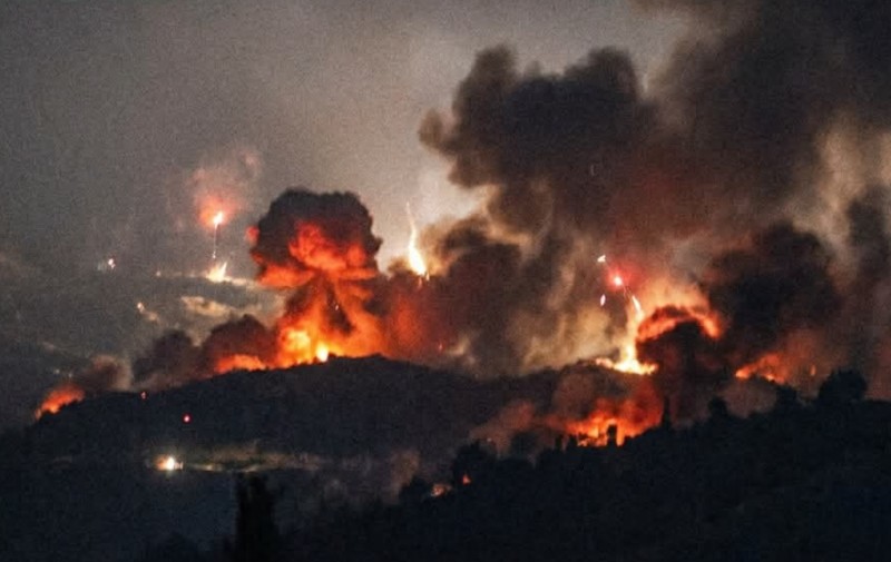 الطيران الإسرائيلي يشن ٤٠ غارة متتالية على وادي برغز وحاصبيا بلبنان لفك حصار عن جنوده