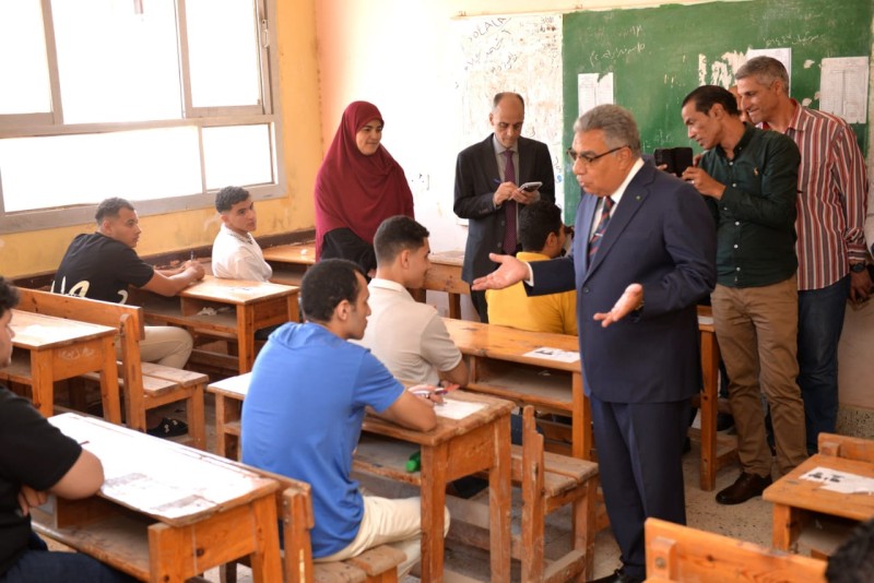 محافظ الدقهلية يتفقد لجان امتحانات الثانوية العامة بمدارس لجان بلقاس