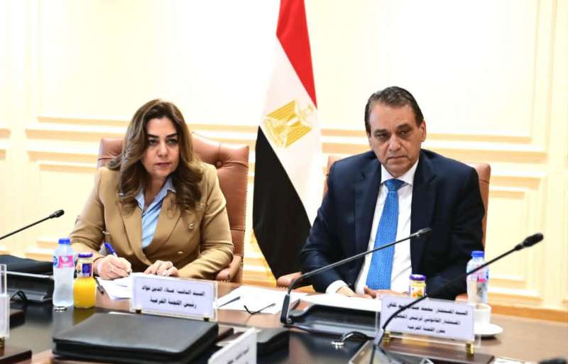 وزيرة التنمية المحلية والبيئة تستعرض رؤية الوزارة في أولى جلسات استماع مسودة قانون الإدارة المحلية الجديد