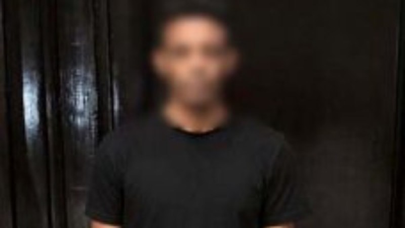 ضبط موظف بإحدى الجامعات لانتحاله صفة ضابط شرطة والتعدي على سيدة