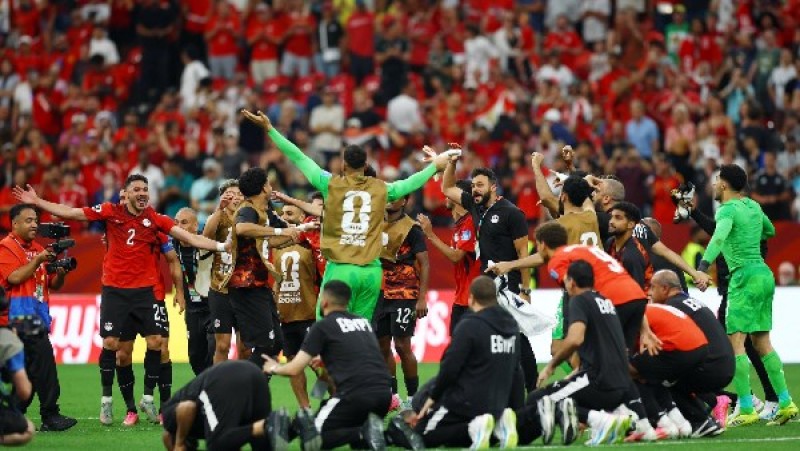 القنوات الناقلة لمباراة منتخب مصر وايران في كأس العالم