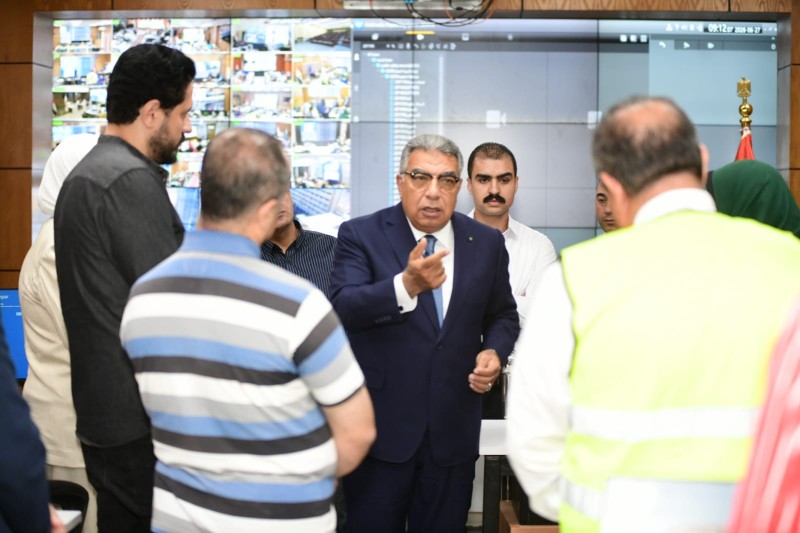 محافظ الدقهلية يترأس اجتماعًا بمركز سيطرة الشبكة الوطنية للطوارئ لتنفيذ سيناريو افتراضي لإدارة الأزمات
