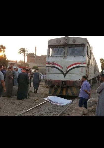 قطار يدهس مسنًا أثناء عبوره شريط السكة الحديد بملوي