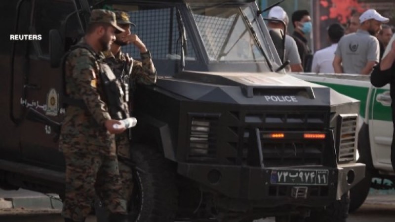 إيران تحت الحصار.. إجراءات أمنية مشددة في طهران قبيل جنازة المرشد علي خامنئي