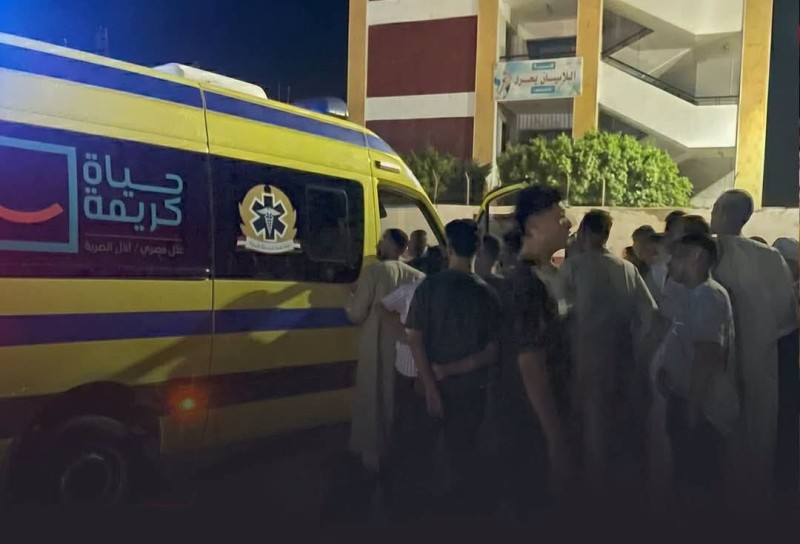 سوهاج: إصابة ١٢ شخص بينهم أطفال باشتباه تسمم غذائي عقب تناول حواوشي في دار السلام