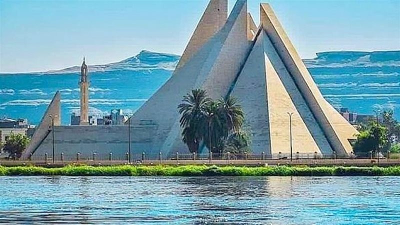 المتحف الأتوني بالمنيا يتحول إلى مدرج جماهيري.. لمؤازرة منتخب مصر أمام أستراليا