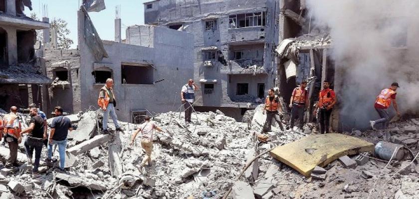 قوات الاحتلال تعرقل دخول المساعدات الإنسانية لـ”غزة”