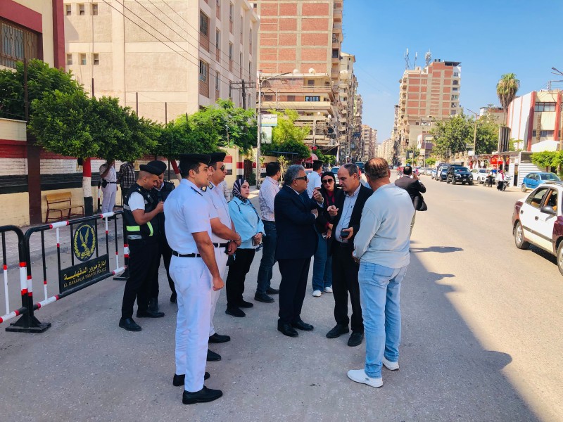محافظ الدقهلية يواصل جولاته التفقدية للجان الثانوية العامة