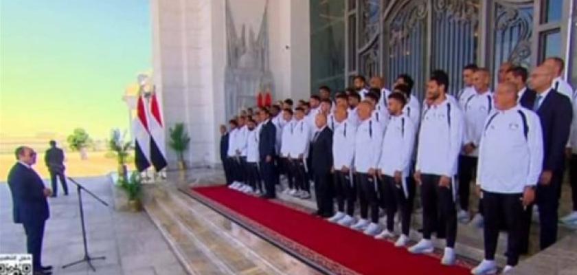 السيسي يمازح ”الملك المصري” وشوبير ويوجه رسالة لـ 120 مليون مواطن
