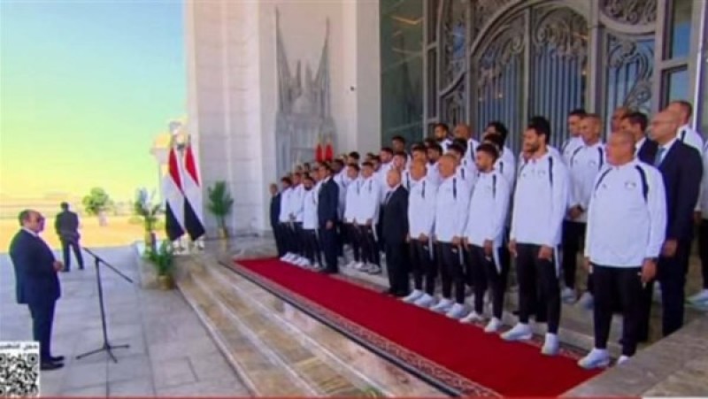 ”مش هنغيرهم”.. السيسي يحسم مصير حسام وإبراهيم حسن مع المنتخب