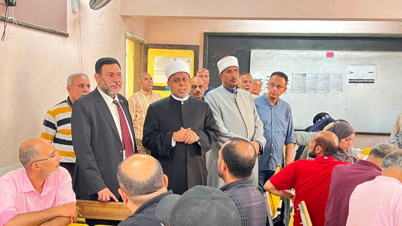 رئيس قطاع المعاهد الأزهرية يتابع أعمال تصحيح الثانوية الأزهرية في يومها الأول ويشدد على الدقة والالتزام بالمعايير