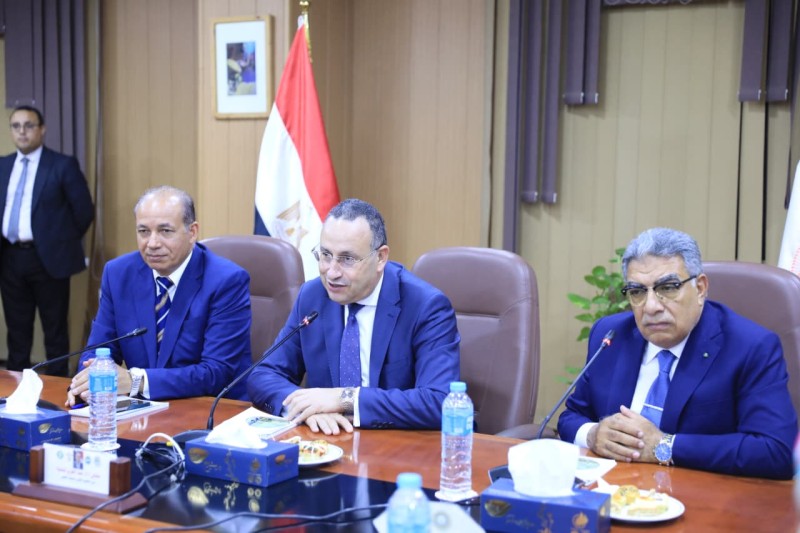 وزير التعليم العالي يترأس اجتماع مجلس جامعة المنصورة بحضور محافظ الدقهلية ورئيس الجامعة