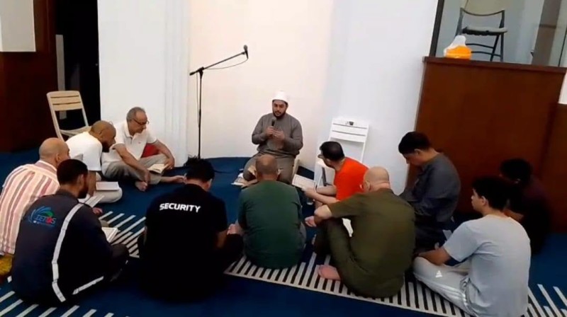 أوقاف مطروح تؤكد أهمية احترام حق الطريق وحسن استثمار الإجازة الصيفية في خطب الجمعة