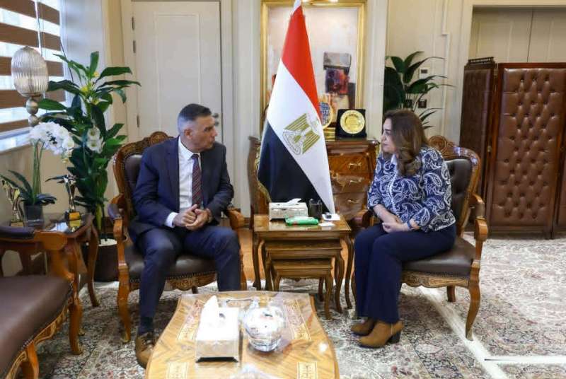 د. منال عوض تبحث مع محافظ جنوب سيناء مشروعات الخطة الاستثمارية وموقف مشروع ”جرين شرم”