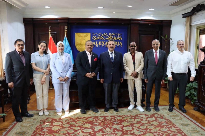 جامعة الإسكندرية توقع عقد إنشاء فرعها بماليزيا