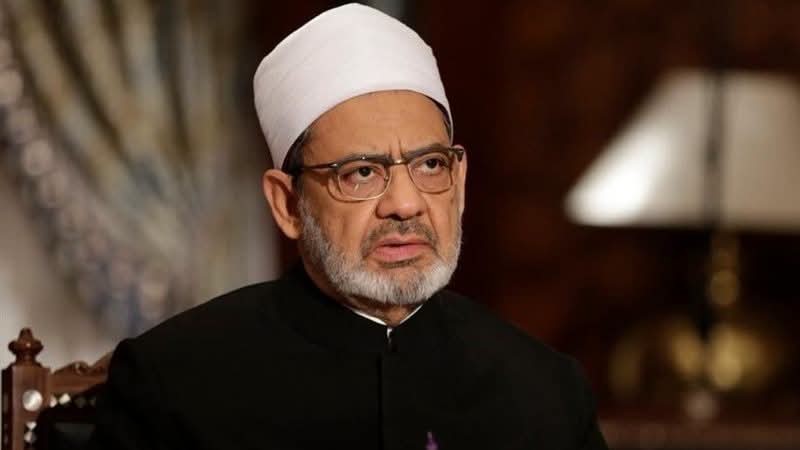 الإمام الأكبر شيخ الأزهر يحري اتصالات هاتفية بالطلاب الأوائل في الشهادة الثانوية الأزهرية