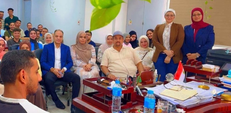 محافظ أسيوط: إطلاق مشروع لرقمنة وتكويد شبكة الطرق بالتعاون مع جامعة أسيوط يعزز التحول الرقمي ويدعم الكفاءات الشابة